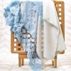Пелёнка уголок с голубым кружевом Blumarine фото 2 &mdash; МамаЭмма